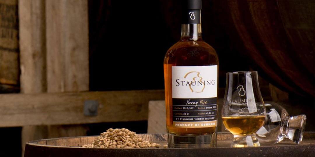 Stauning Whisky bottle and glass