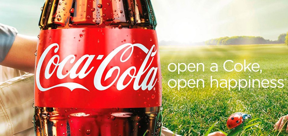 Coke Ad: Open a Coke, open happiness